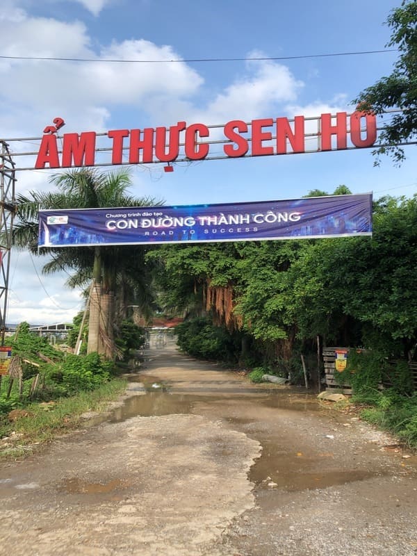 Tươi Nhỏ giọt Nhà hàng Ẩm Thực Sen Hồ Hưng Yên